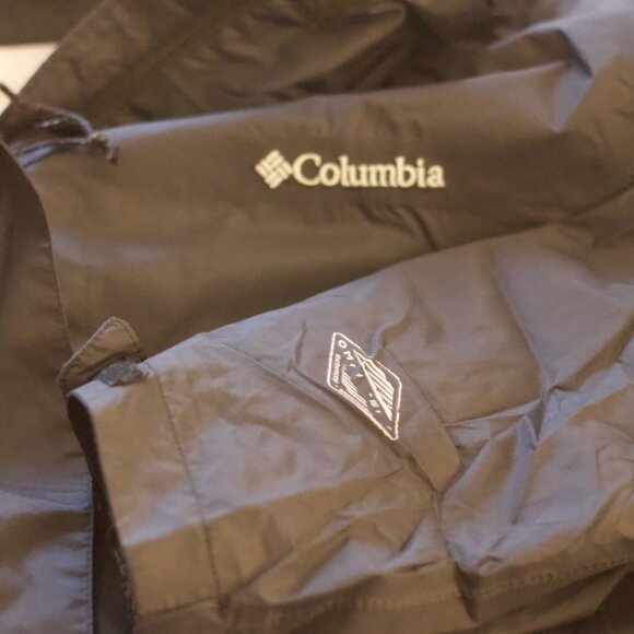 Columbia Women’s Windbreaker - Picture 5 of 5